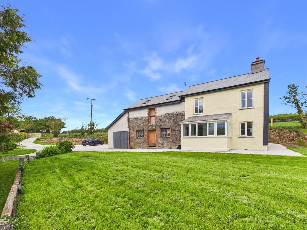 Property photo 1 of 19 Front