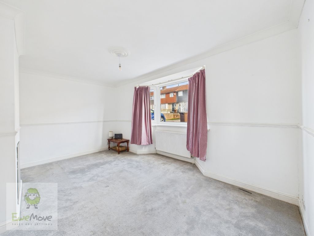 Property photo 2 of 15 Living Room