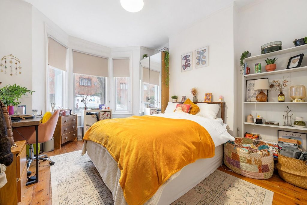 Property photo 2 of 15 Reception