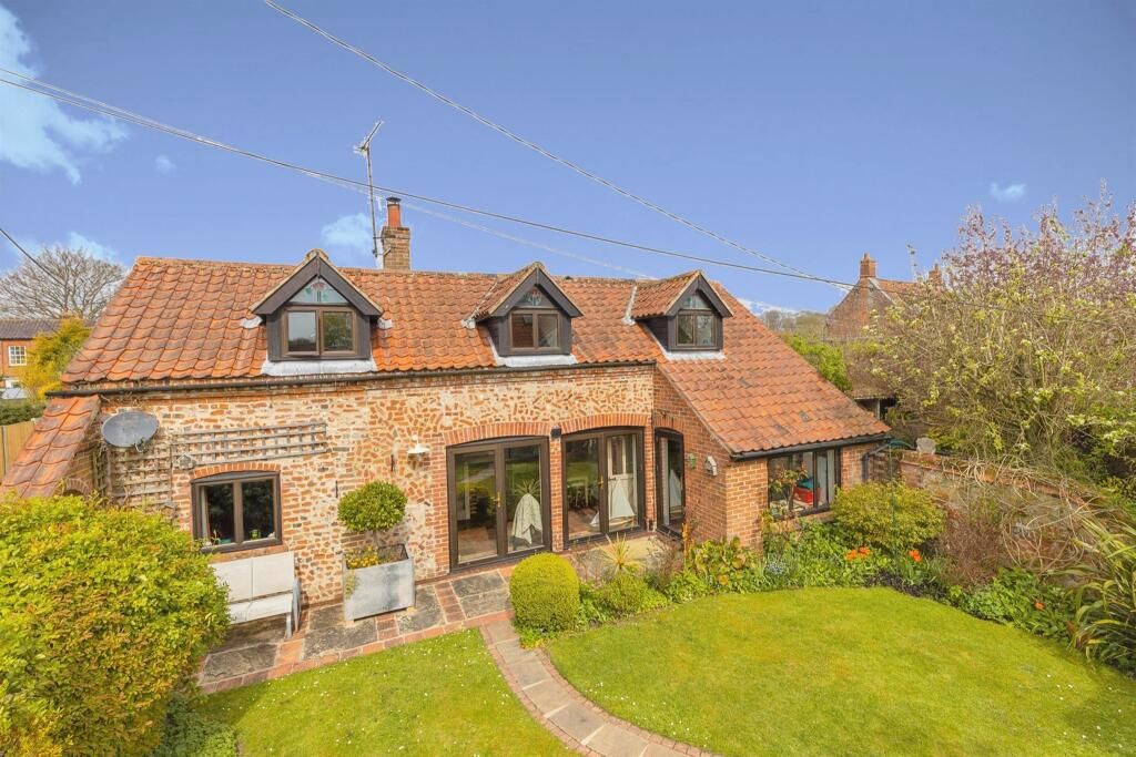 Property photo 1 of 12