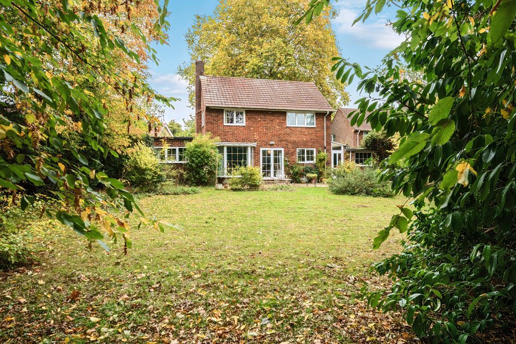 Property photo 2 of 13