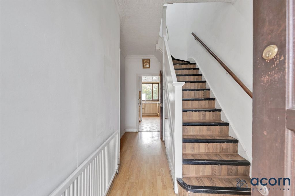 Property photo 3 of 17 Picture No. 06