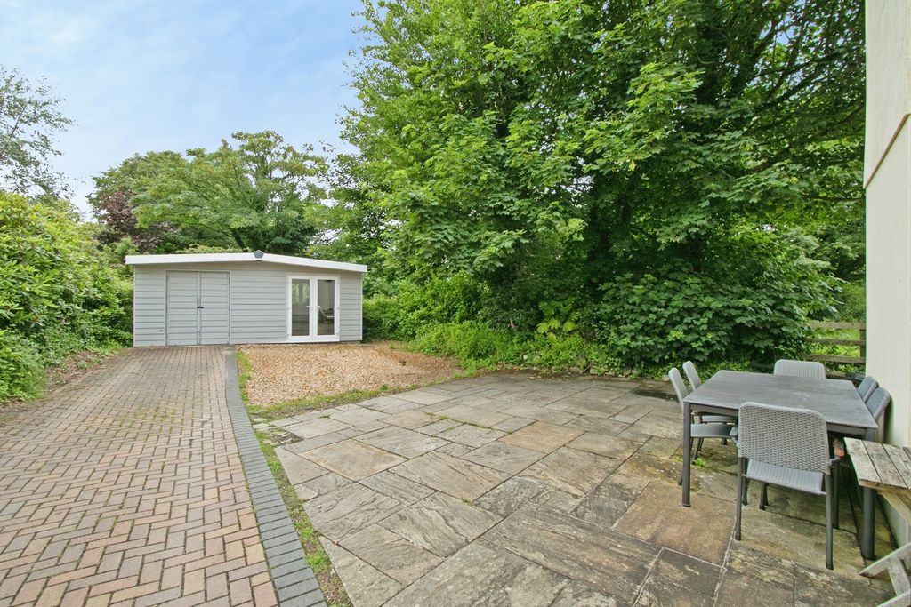Property photo 3 of 23 Pbox-Img.Jpg