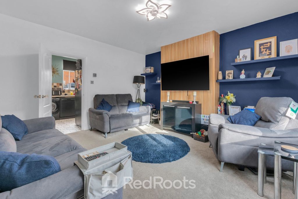 Property photo 3 of 18 4425156
