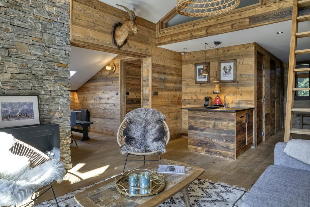 Property photo 1 of 17 Image