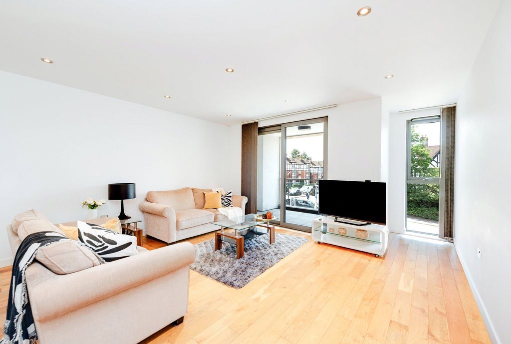 Property photo 2 of 12 Picture No. 03