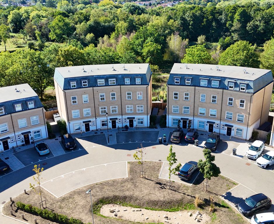 Property photo 1 of 38 Dji_Fly_20260921_133320_0813_1790157470967_Photo