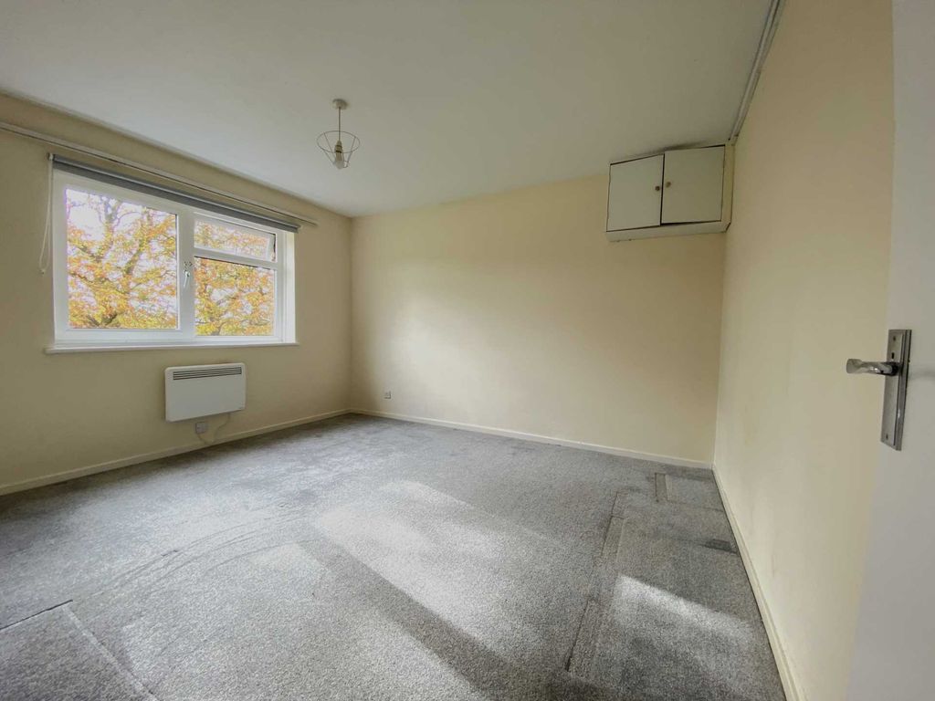 Property photo 3 of 9 Photo