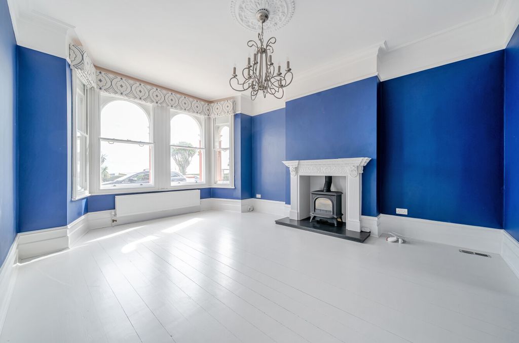 Property photo 3 of 18 1510595-21-1A024F...