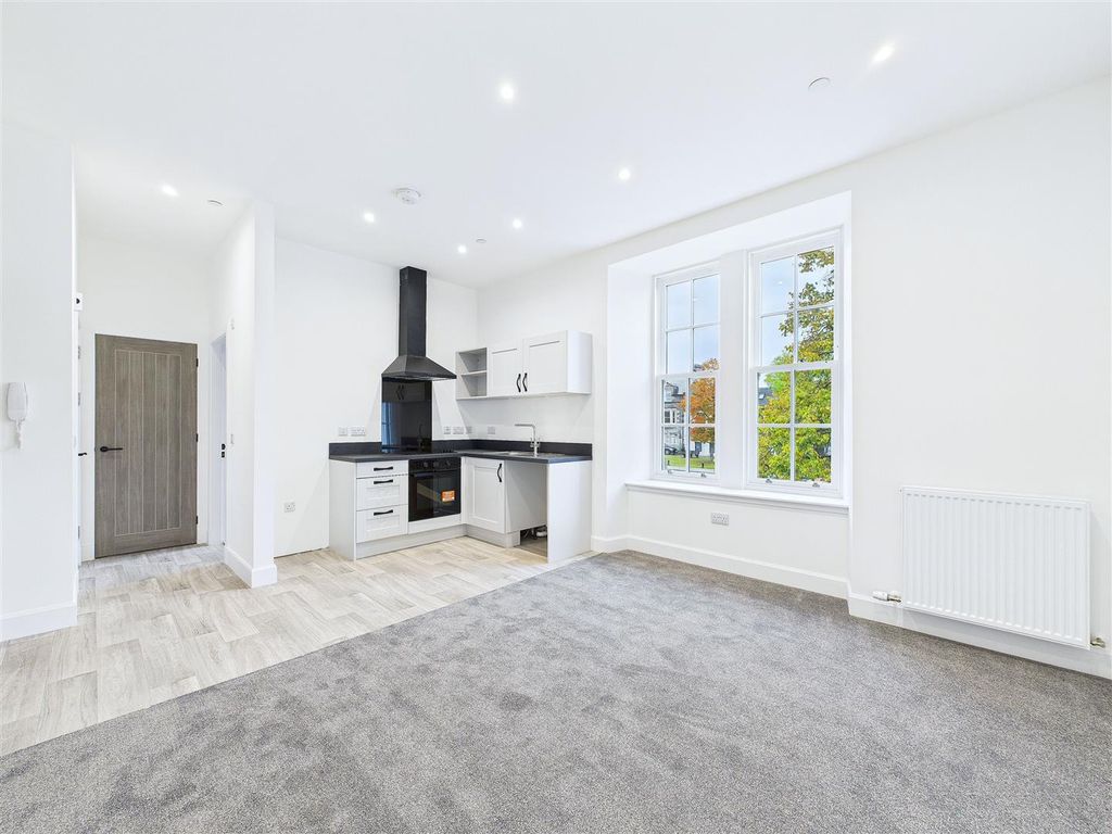 Property photo 1 of 12 Sitting Room / Kitchen / Dining Area