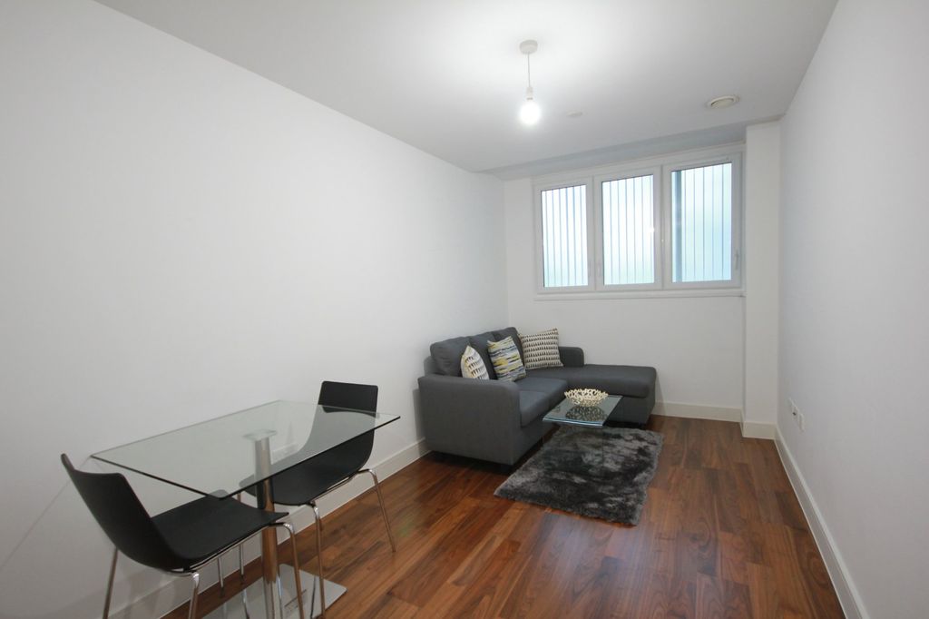 Property photo 2 of 7