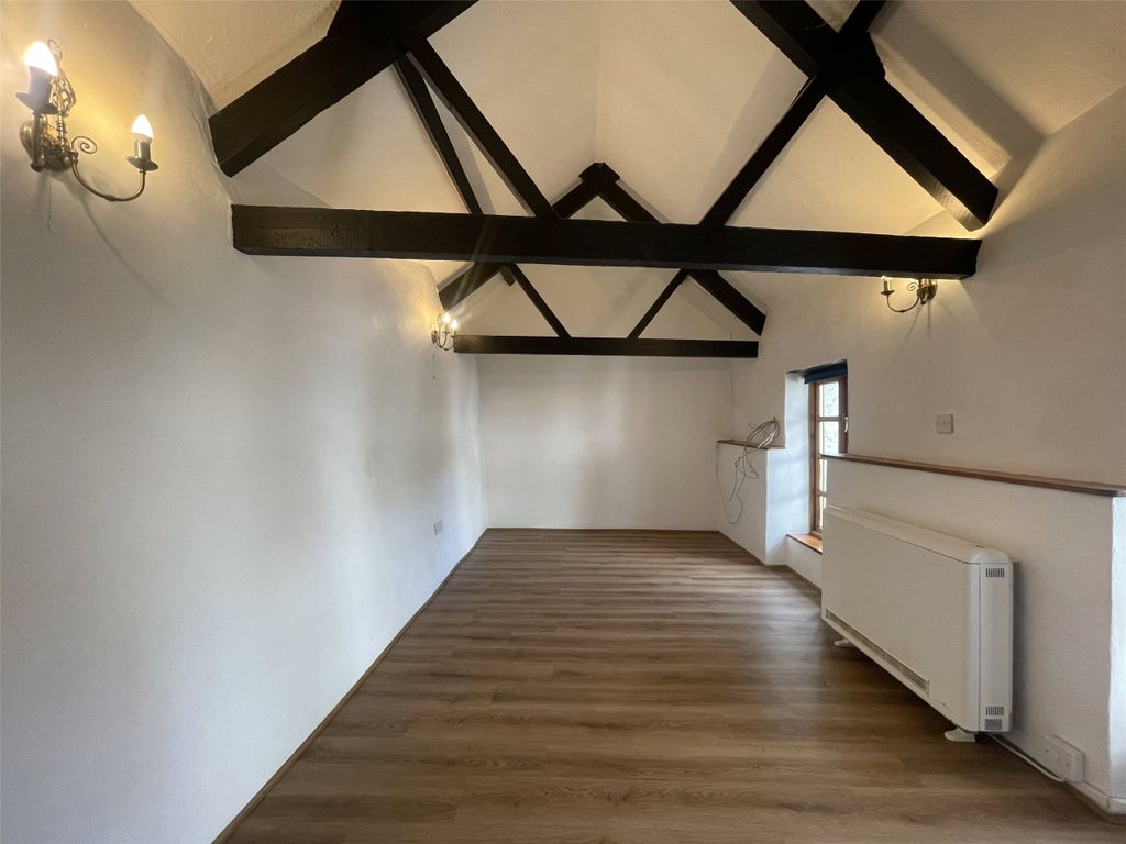 Property photo 3 of 6 Bedroom