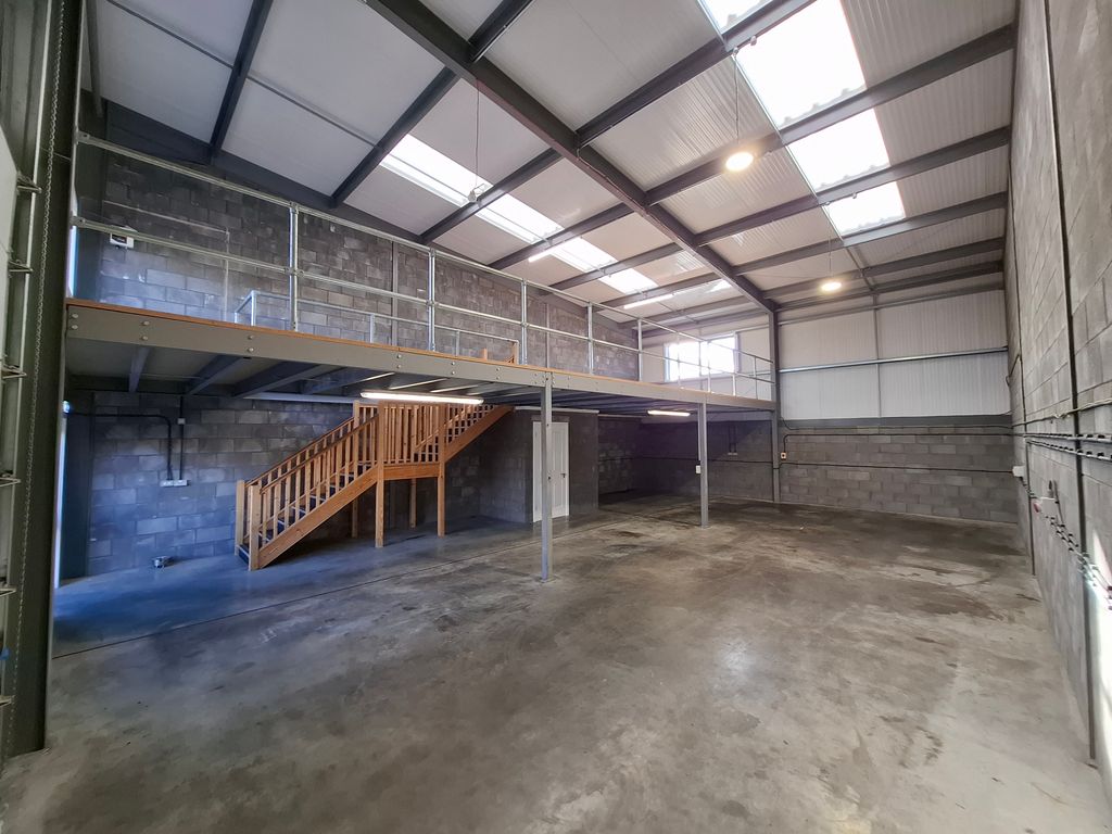 Property photo 2 of 6