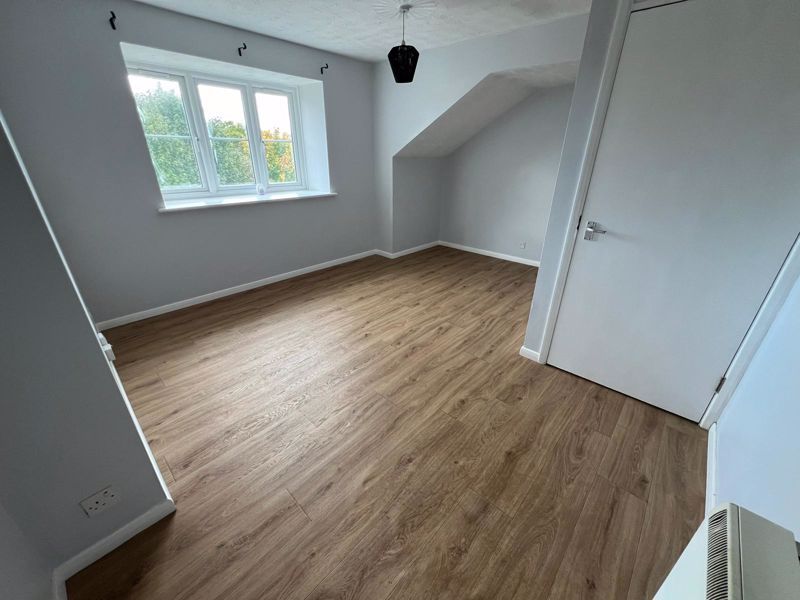 Property photo 3 of 12 Photo 2