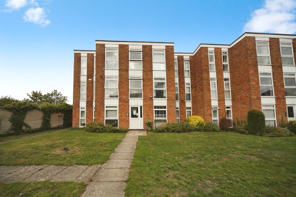 Property photo 1 of 11