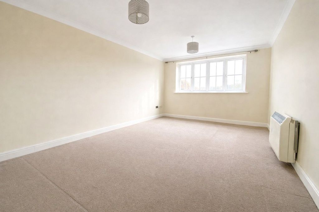 Property photo 3 of 11 Picture No. 26