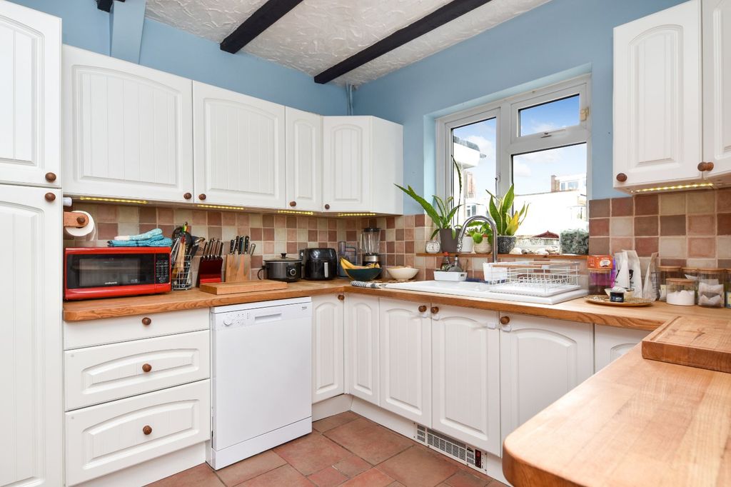 Property photo 2 of 34 Picture No. 38
