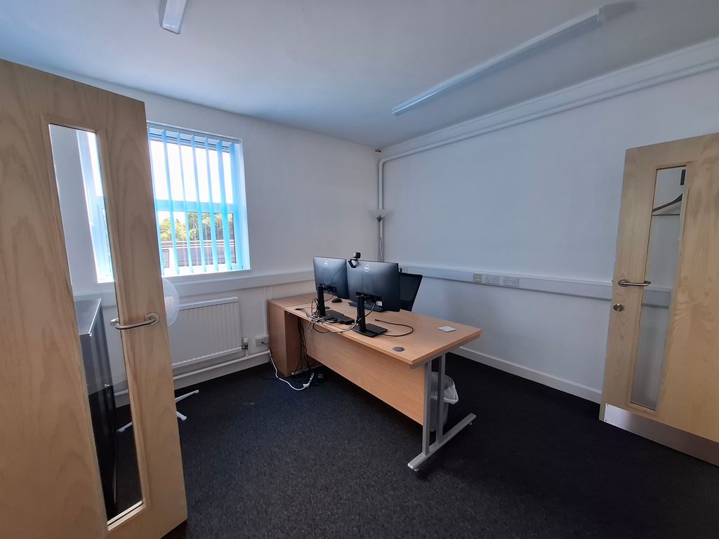 Property photo 3 of 7