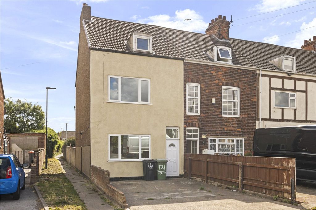 Property photo 1 of 25 Picture No. 11