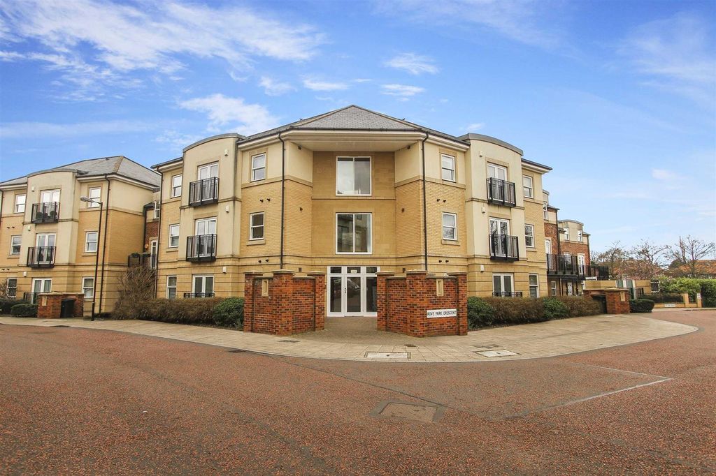 Property photo 1 of 8 1