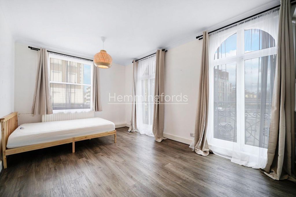 Property photo 2 of 13 Flat 1, 128B Camden Road - U5Gnwzzu4Tmxrkpdyubu.Jp