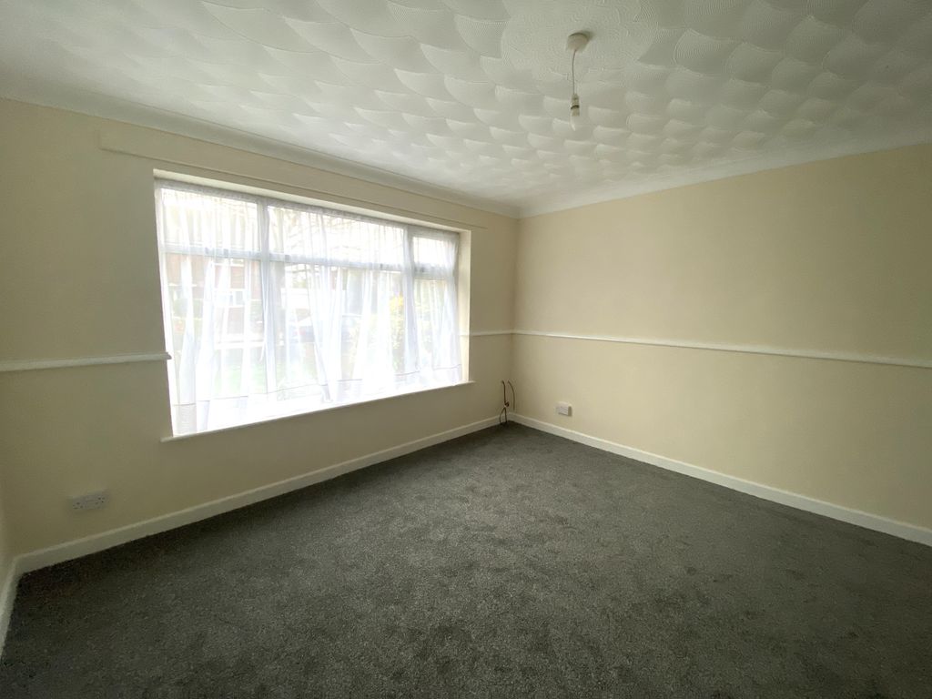 Property photo 2 of 8 Living Room