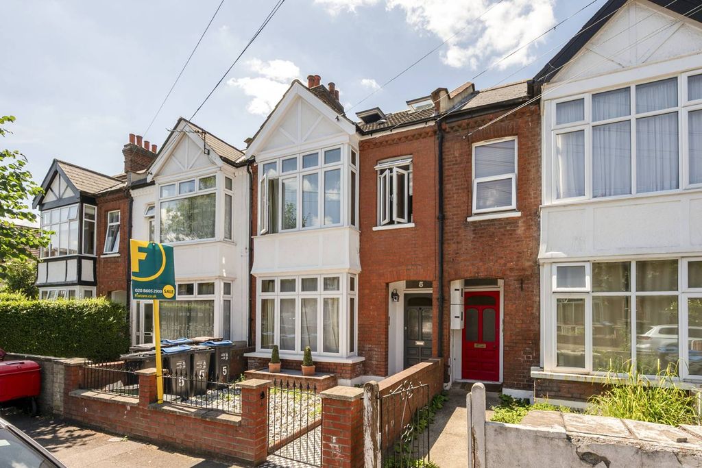 Property photo 1 of 8