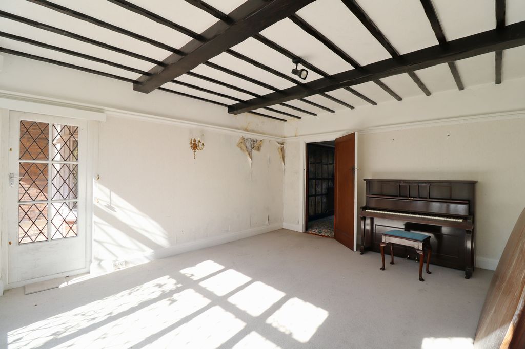 Property photo 3 of 20