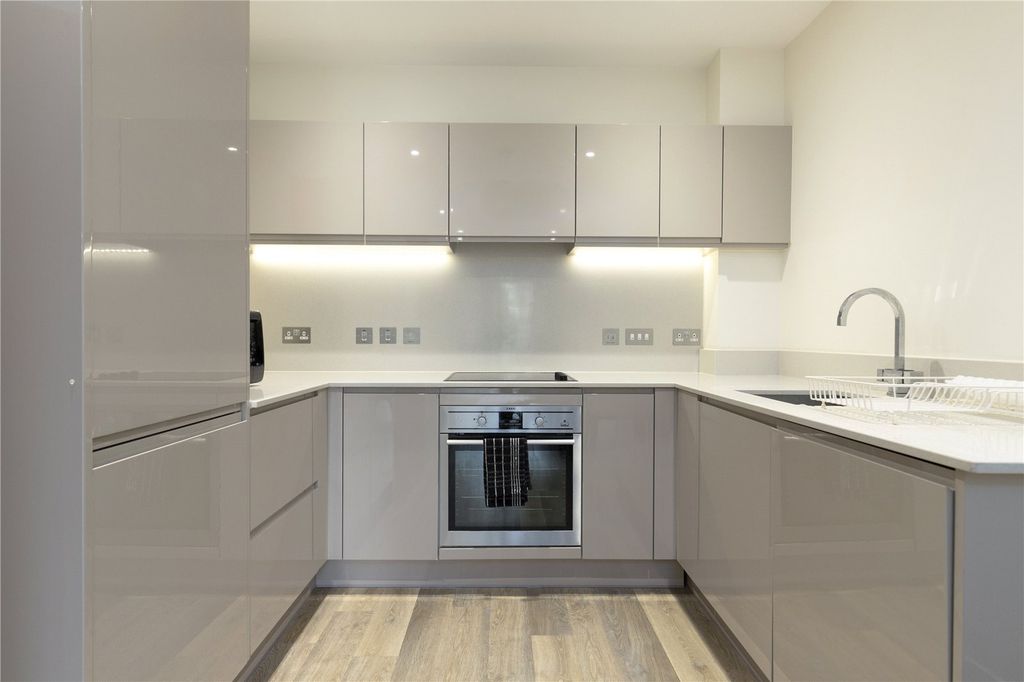 Property photo 3 of 8 Picture No. 08