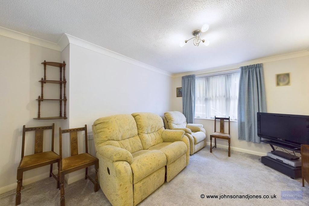 Additional image 6 of 1 bed property for saleDrill Hall Road, Chertsey KT16