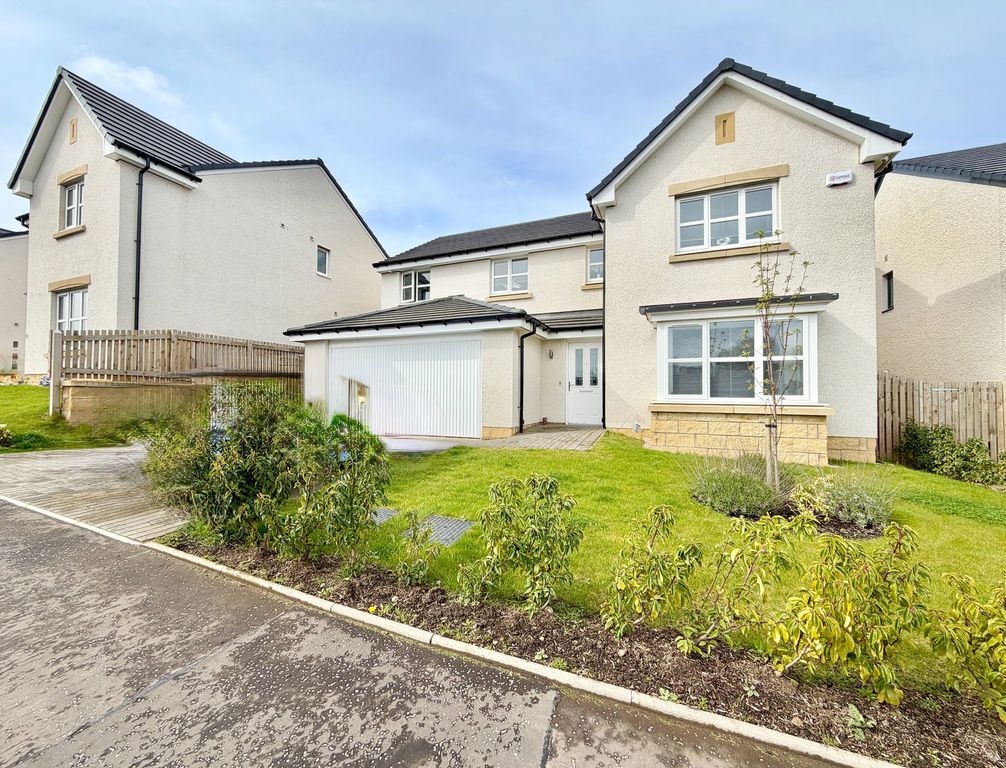 Property photo 1 of 40