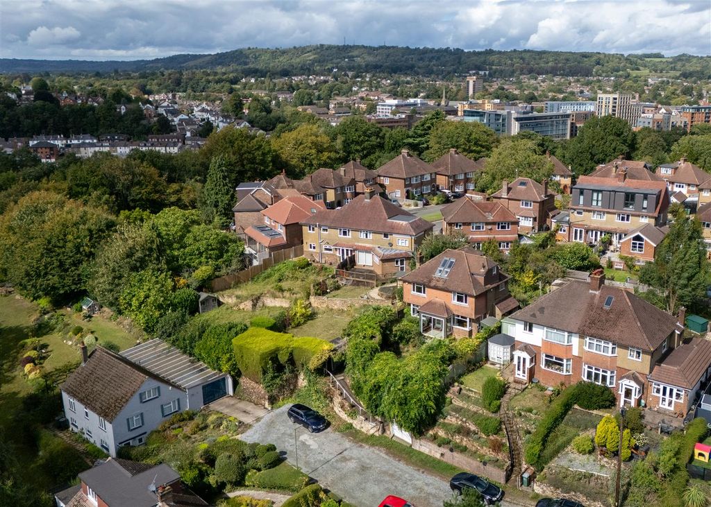 Property photo 1 of 22