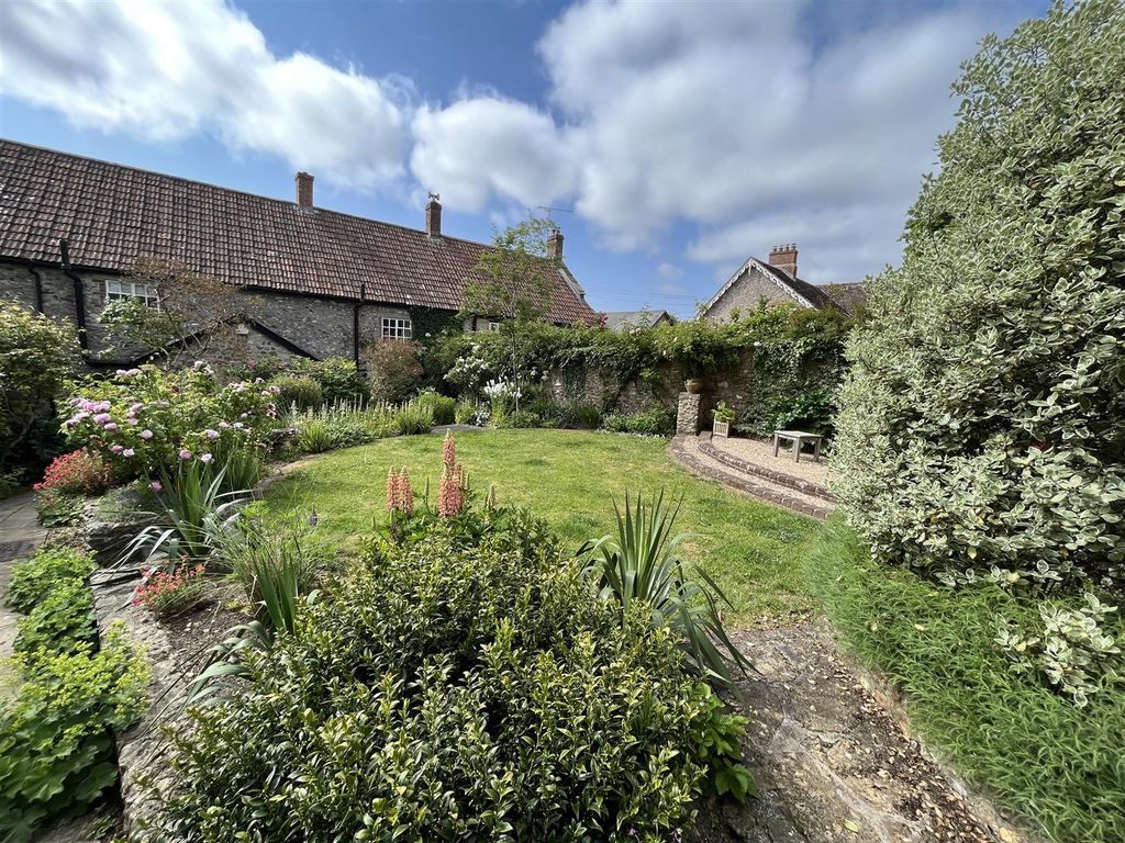 Property photo 2 of 13 Rear Garden