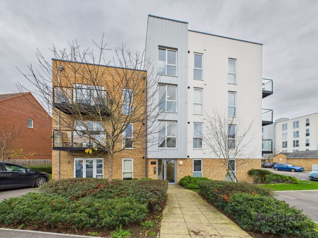 Property photo 2 of 14 Picture No. 17