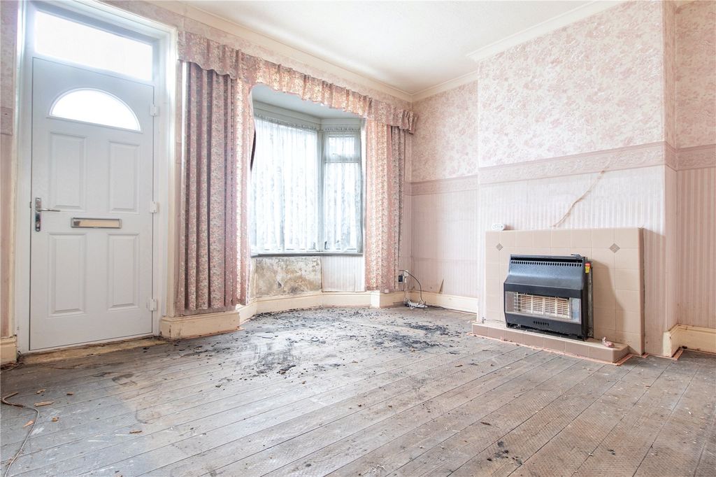 Property photo 2 of 19 Picture No. 03