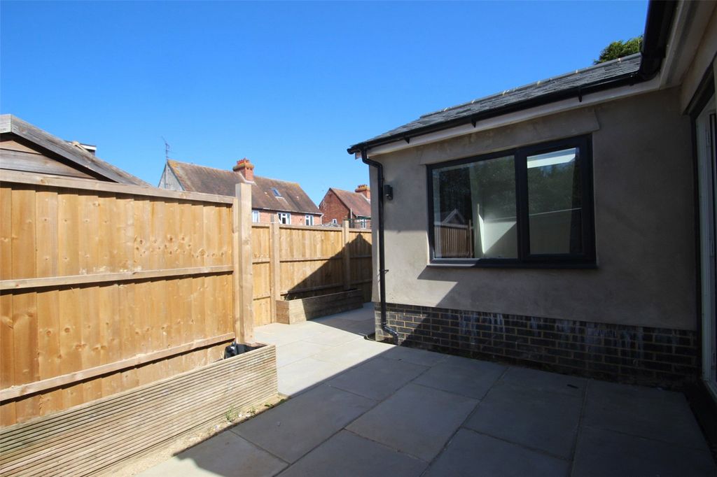 Property photo 1 of 7 Picture No. 16