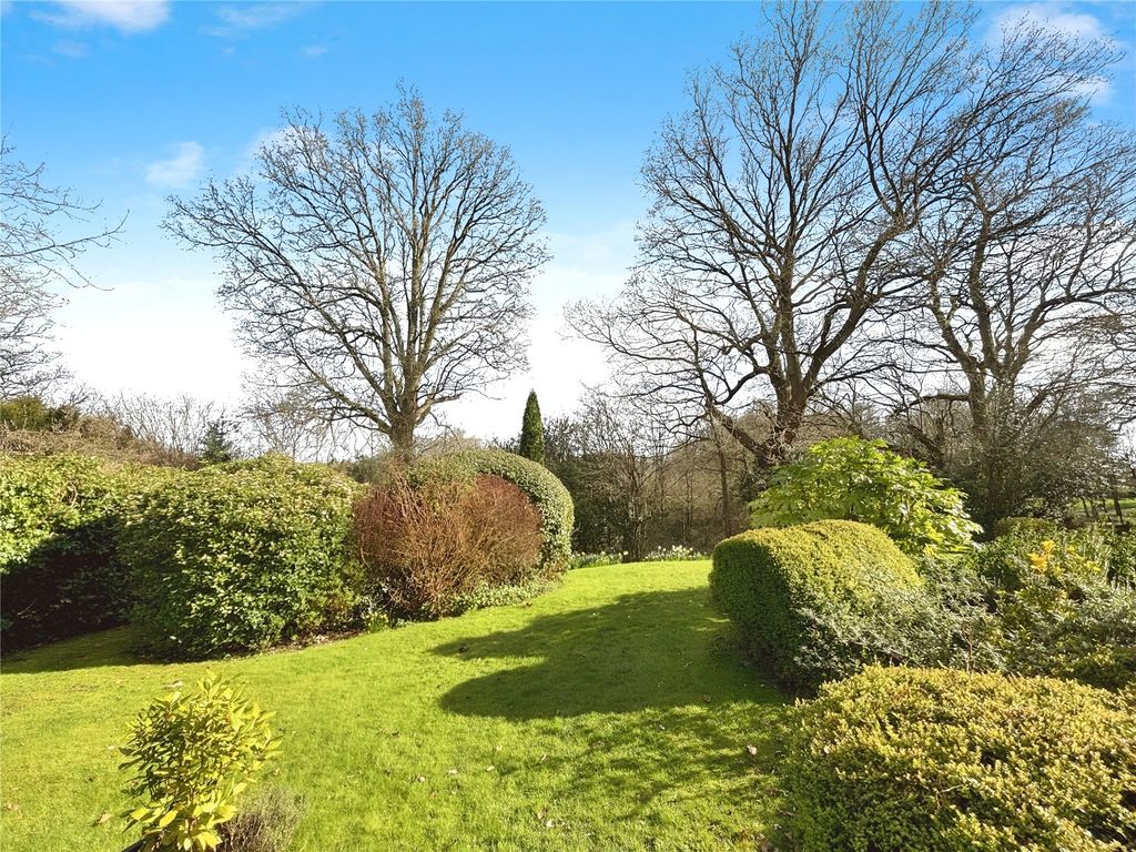 Property photo 3 of 19 Garden