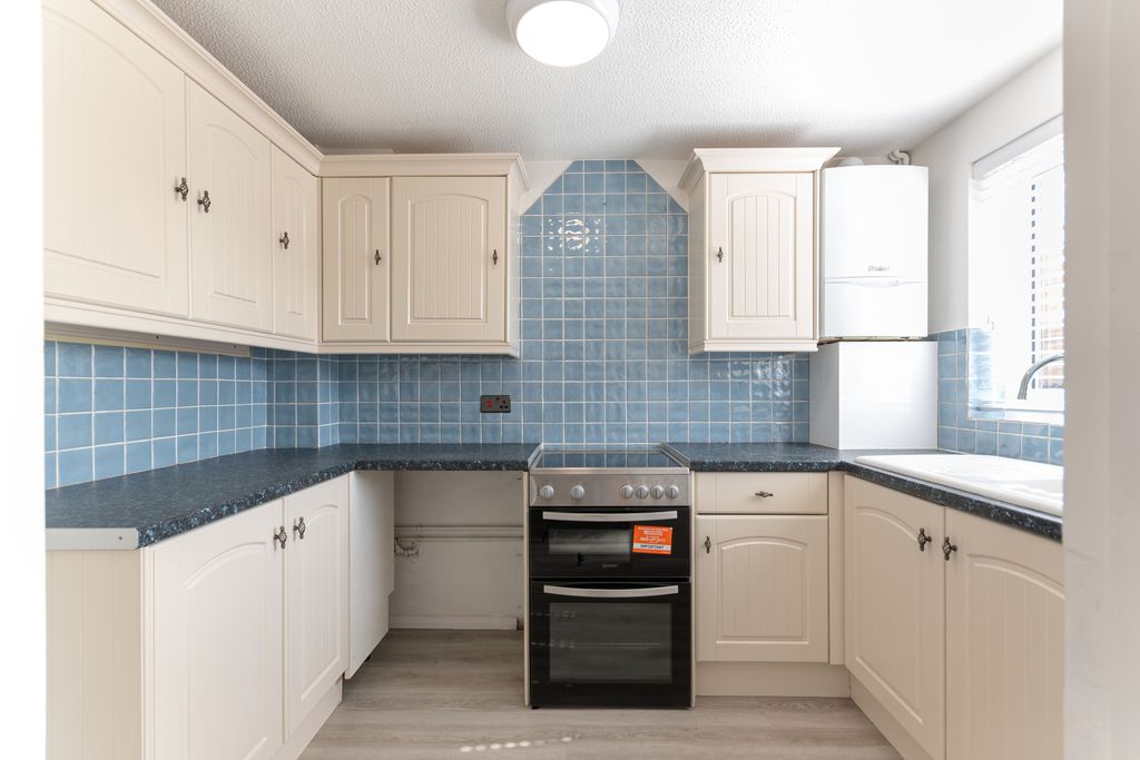 Property photo 2 of 14