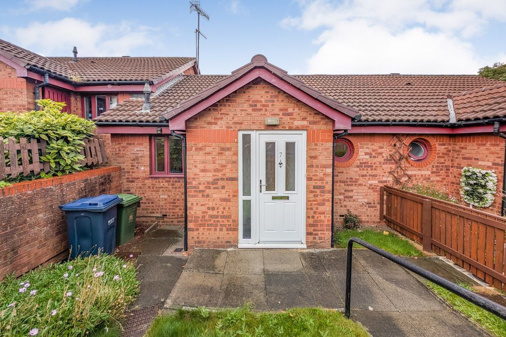 Property photo 1 of 18 7 St. Patricks Walk, Gateshead, Tyne And Wear, Ne10 9Hf