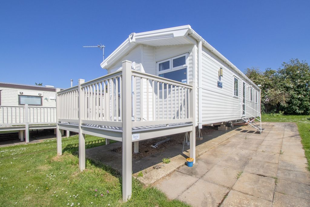 Property photo 1 of 8 2391710