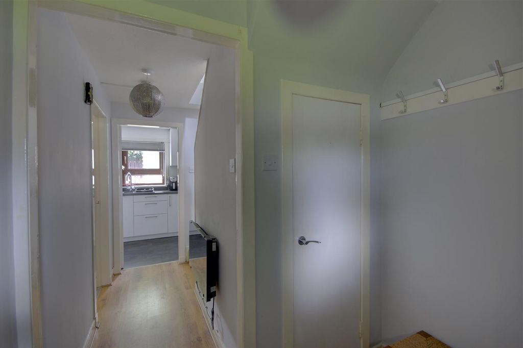 Property photo 3 of 19 Hallway