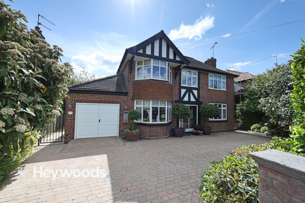Property photo 1 of 64