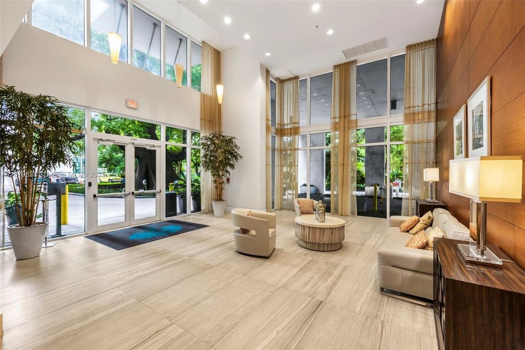 Property photo 2 of 44 <Alttext/>