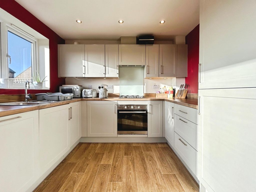 Property photo 3 of 28 Pbox-Img.Jpg