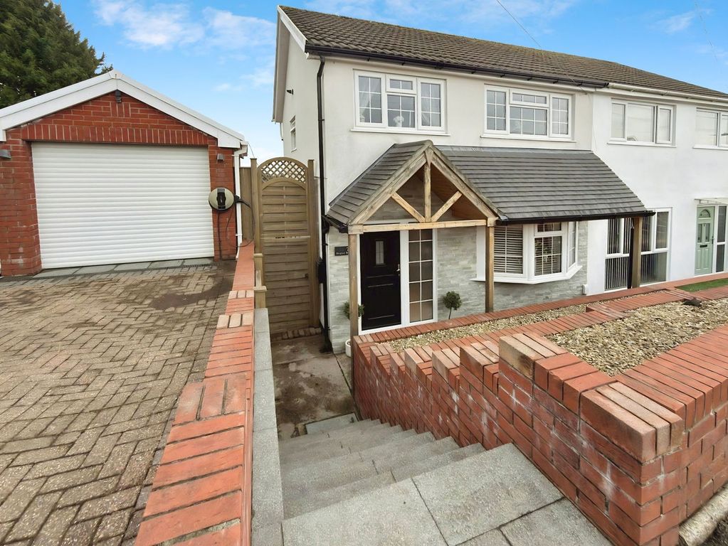 Property photo 1 of 26