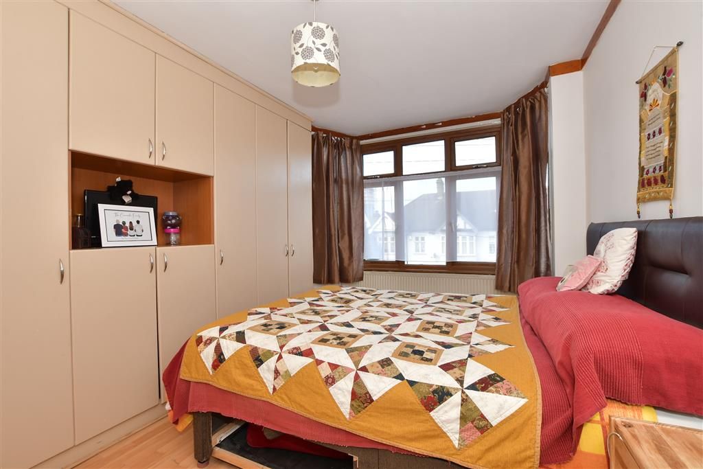 Property photo 2 of 10 Bedroom 1