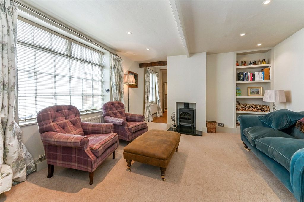 Property photo 2 of 13 Sitting Room