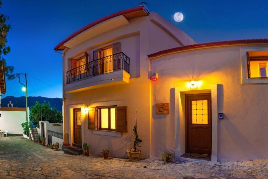Property photo 1 of 37