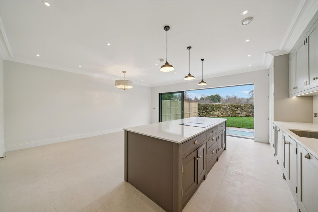 Property photo 1 of 26 Image