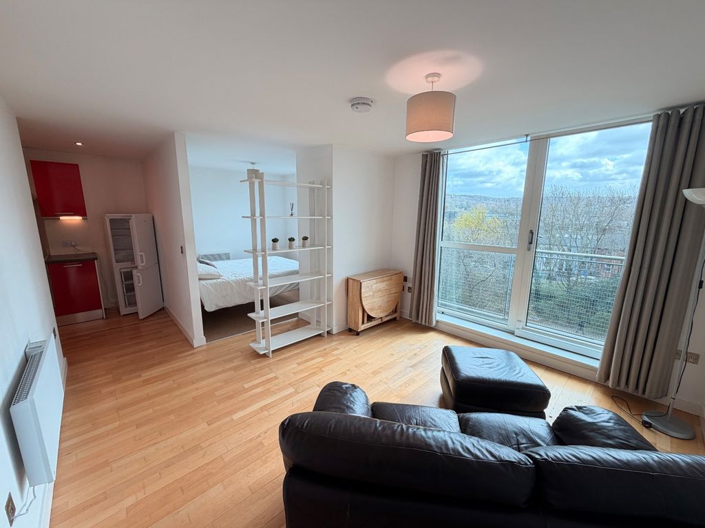 Property photo 2 of 10 Picture No. 17